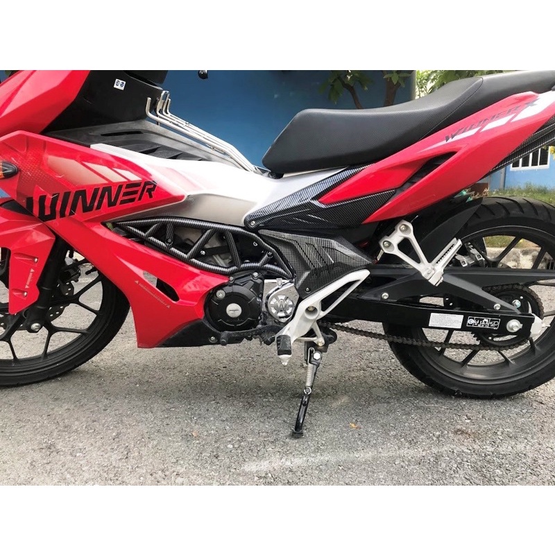 Ốp sườn Winner X mũ kiểu Ducati