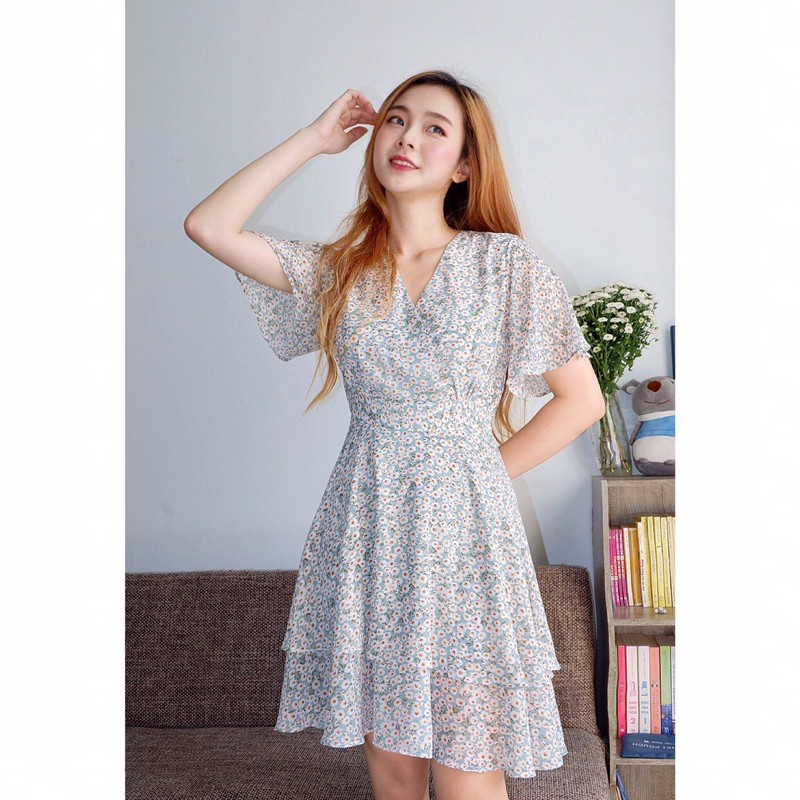 VÁY HAI TẦNG CỔ ĐẮP CHÉO HOA NHÍ