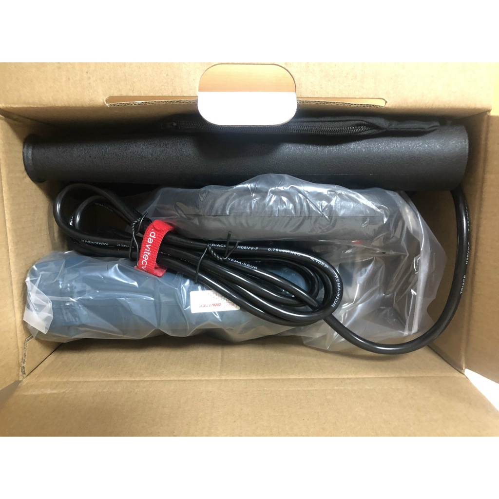 Máy thổi, hút bụi cầm tay DV1070 - 700W, mô tơ dây đồng 100% - Hàng chính hãng