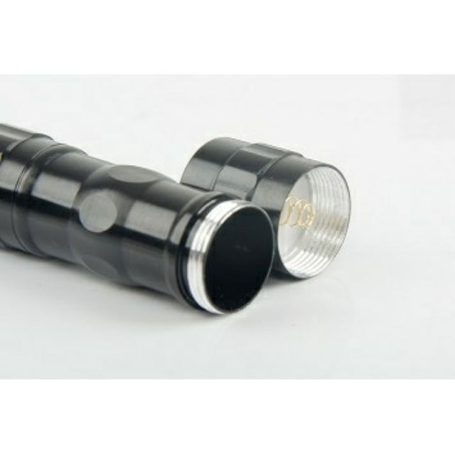 ĐÈN PIN MINI- TREO MÓC KHOÁ- HỘP KIM NHÔM- SỬ DỤNG PIN TIỂU AA.