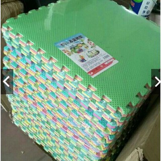 Thảm xốp ghép màu kích thước 60x60cm lót nền trải sàn (Màu Ngẫu Nhiên)