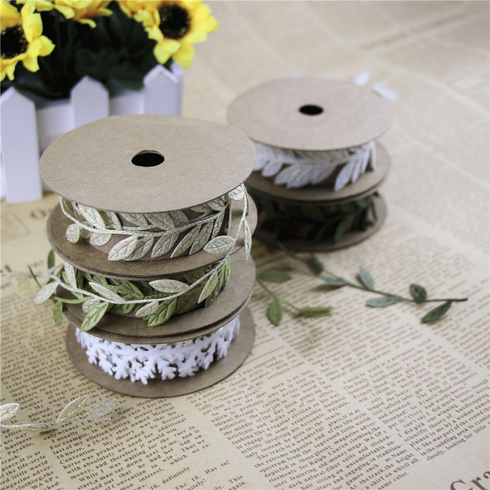 Cuộn dây trang trí hình cành lá