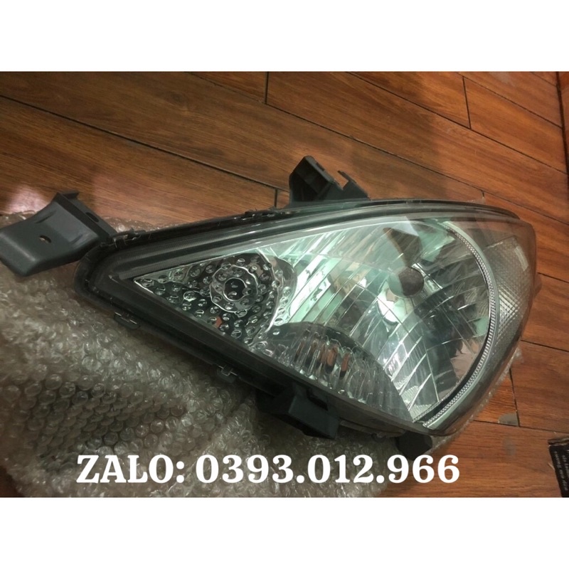 ĐÈN PHA TOYOTA INNOVA