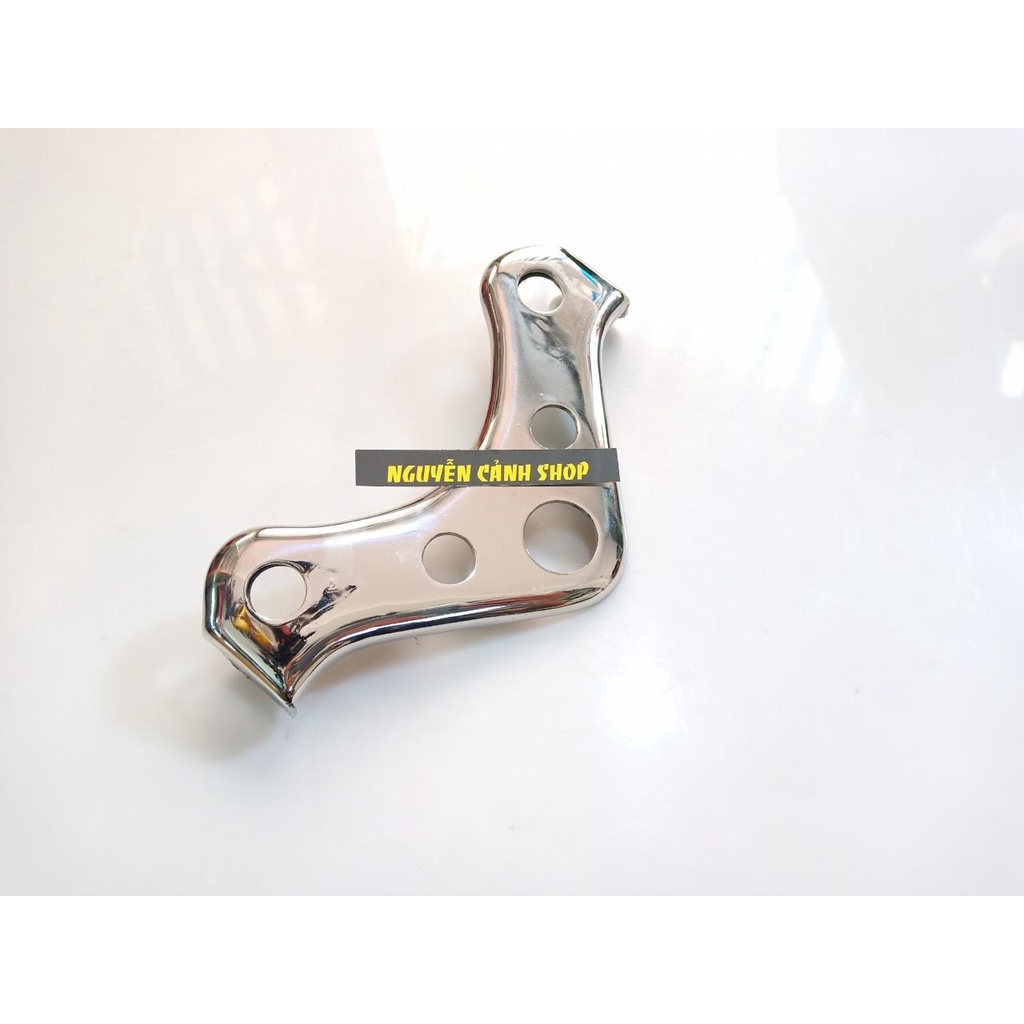 Bàn thờ xe 67 bắt xi nhan xe 67