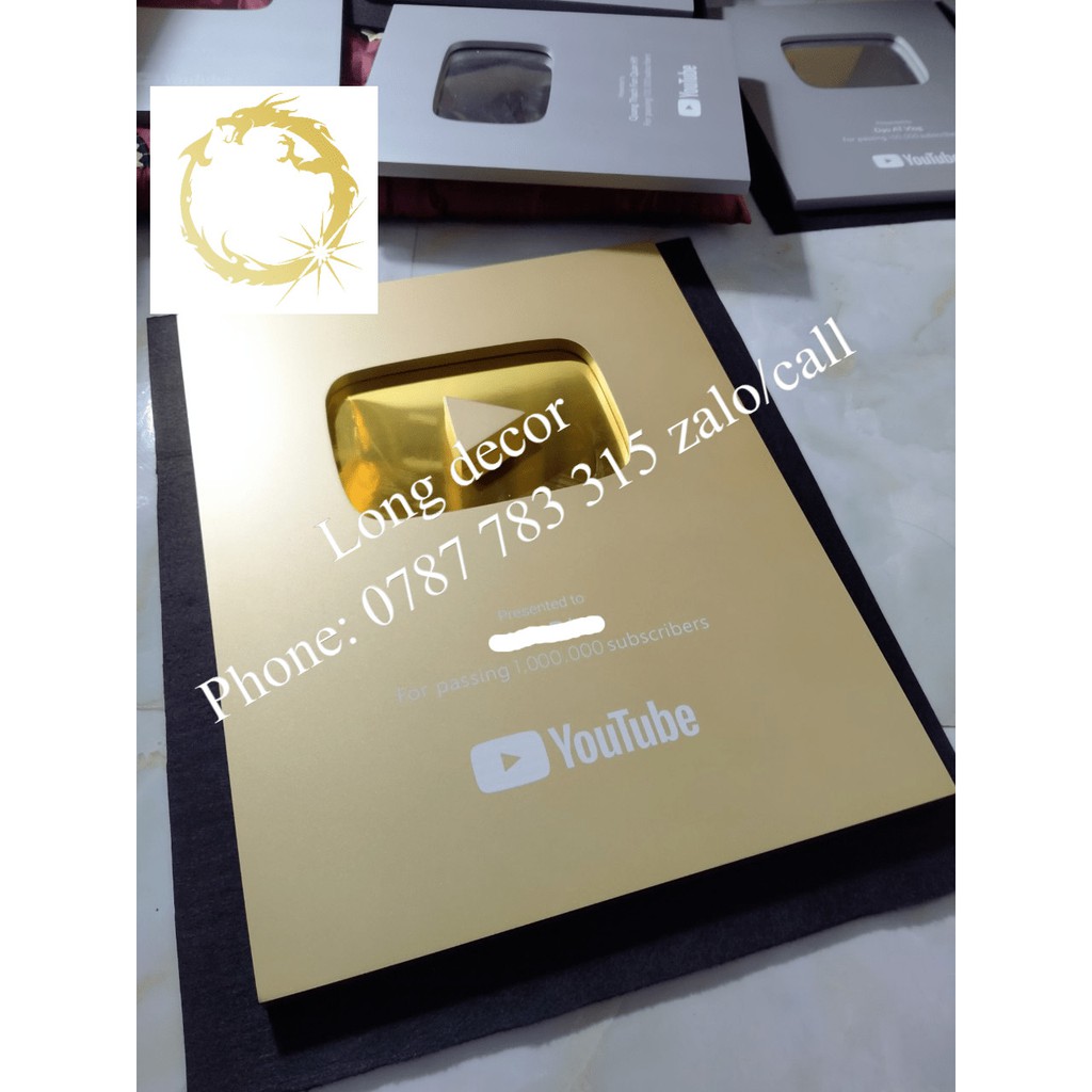 [Trang trí homestay] Nút Play vàng , bạc Youtube làm bằng gỗ khắc UV tên theo yêu cầu , dành cho youtuber