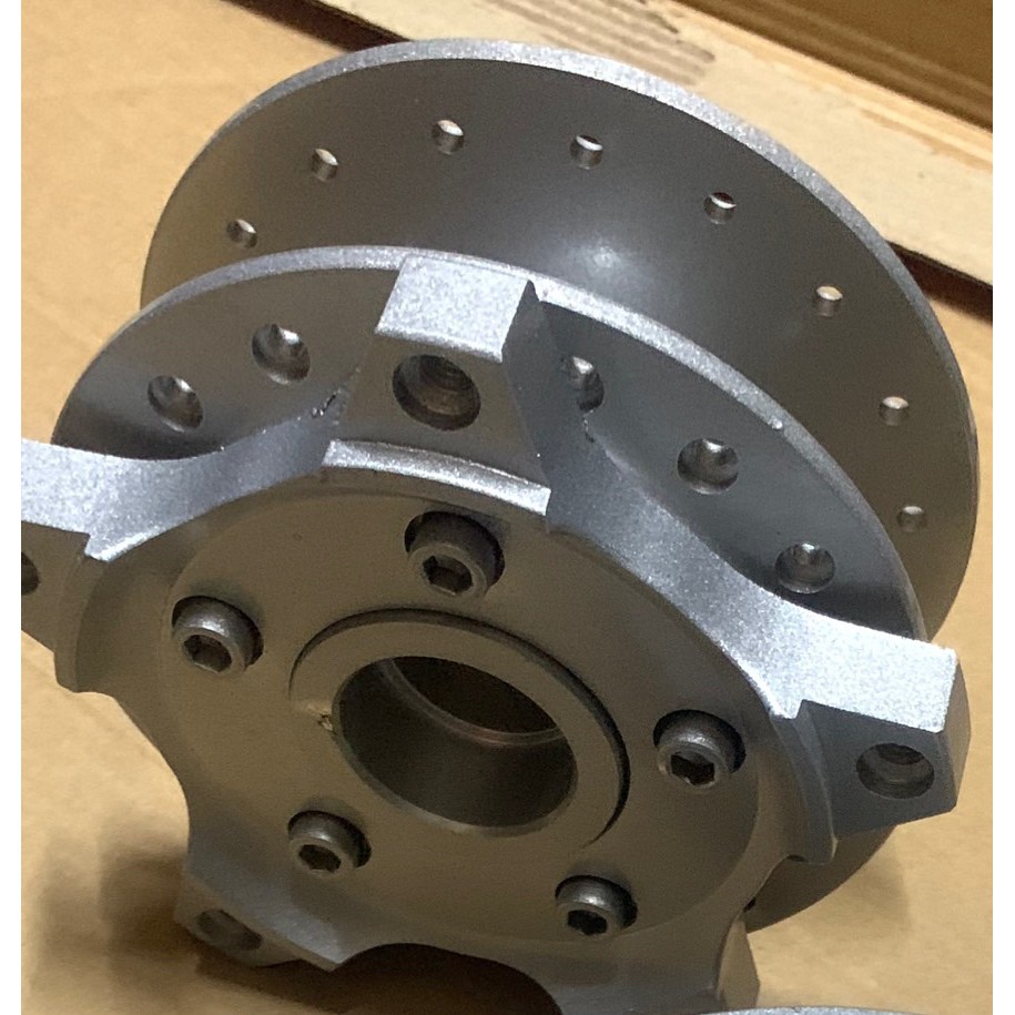 Đùm exciter 150 sơn bạc loại dày và đẹp