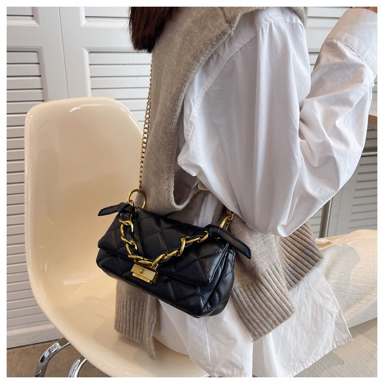 Túi Đeo JASMIN NOIR Chéo Họa Tiết Kẻ Sọc Phối Dây Xích Chần Bông Cho