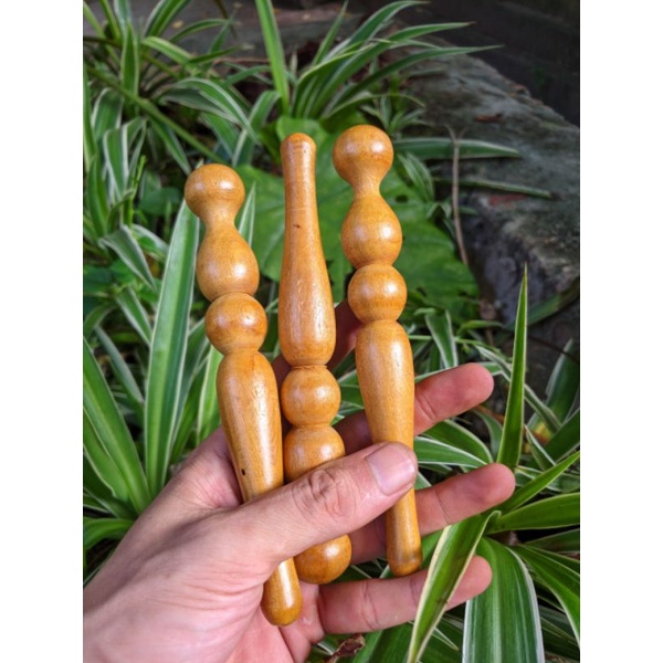 Mẫu mới dụng cụ mát xa chân tay lưng day ấn bấm huyệt đạo bằng gỗ thơm