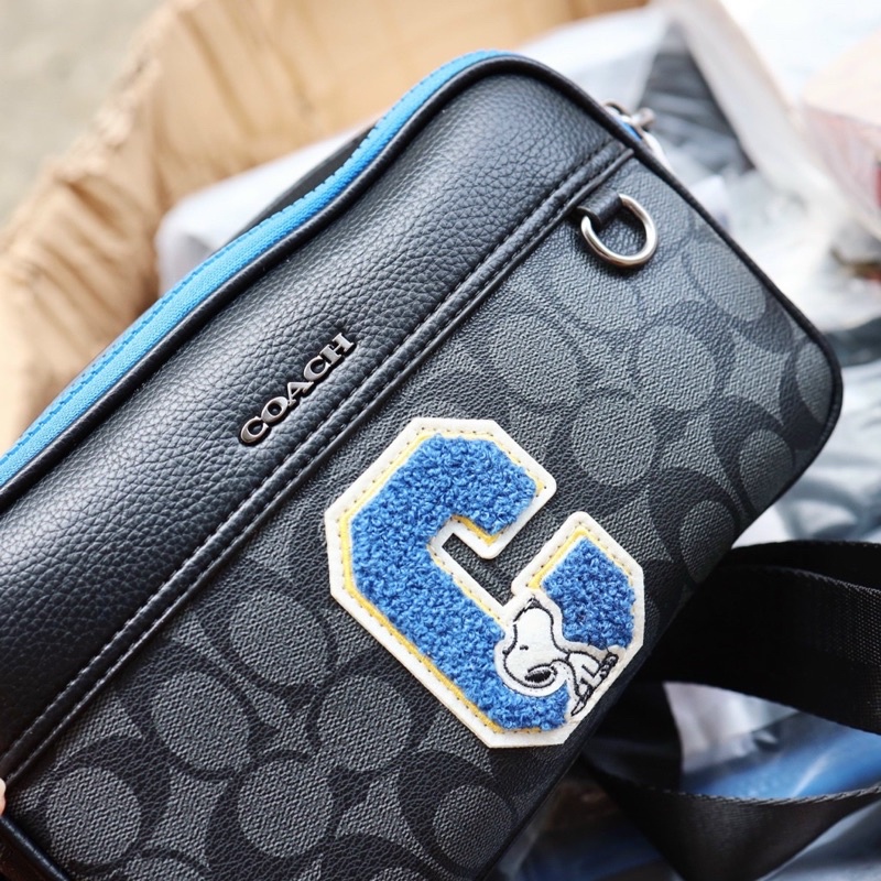 Túi đeo chéo Coach dây bản to unisex