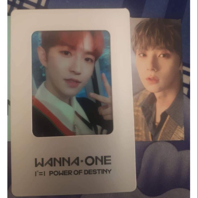 Card + slv 200k Wanna One POD, tặng Poster