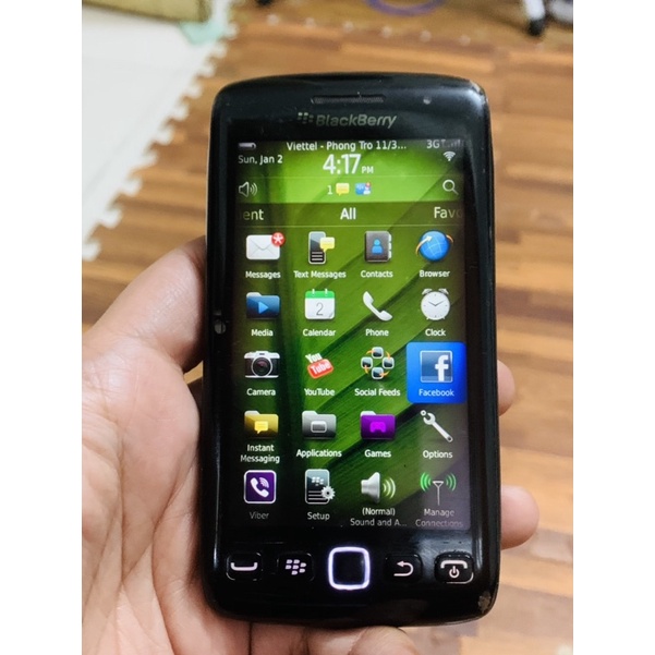 Điện thoại Blackberry 9860 như hình st