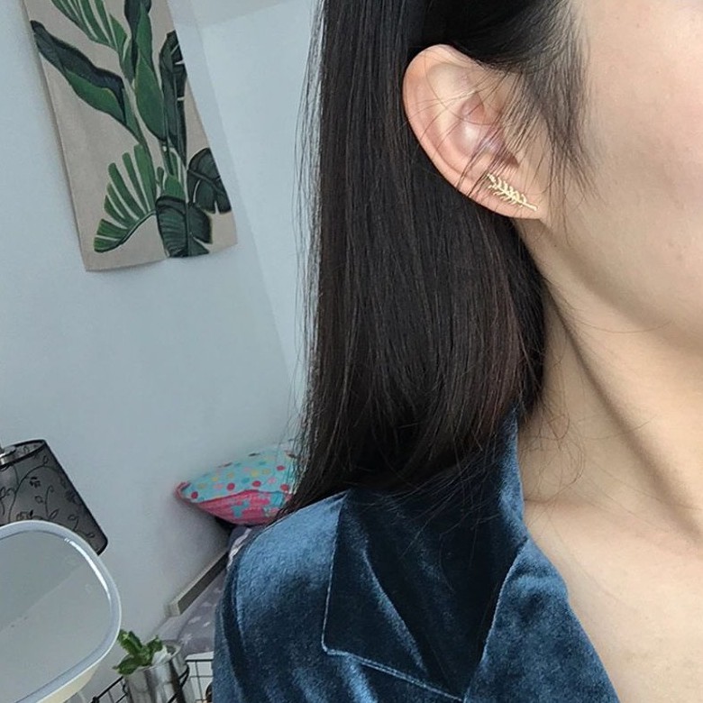 Bông Tai Hình Cành Lá Nhỏ Nhắn Xinh Xắn Dễ Thương, Kích Thước 2.1 X 0.6 cm