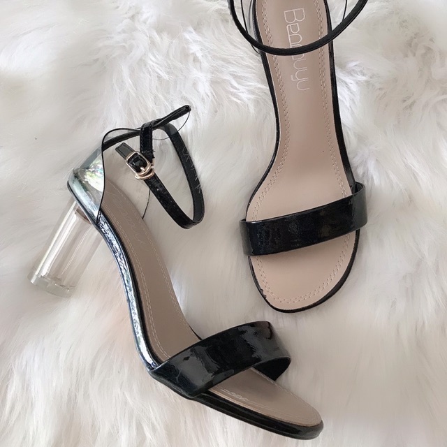 Sandal gót trụ tròn