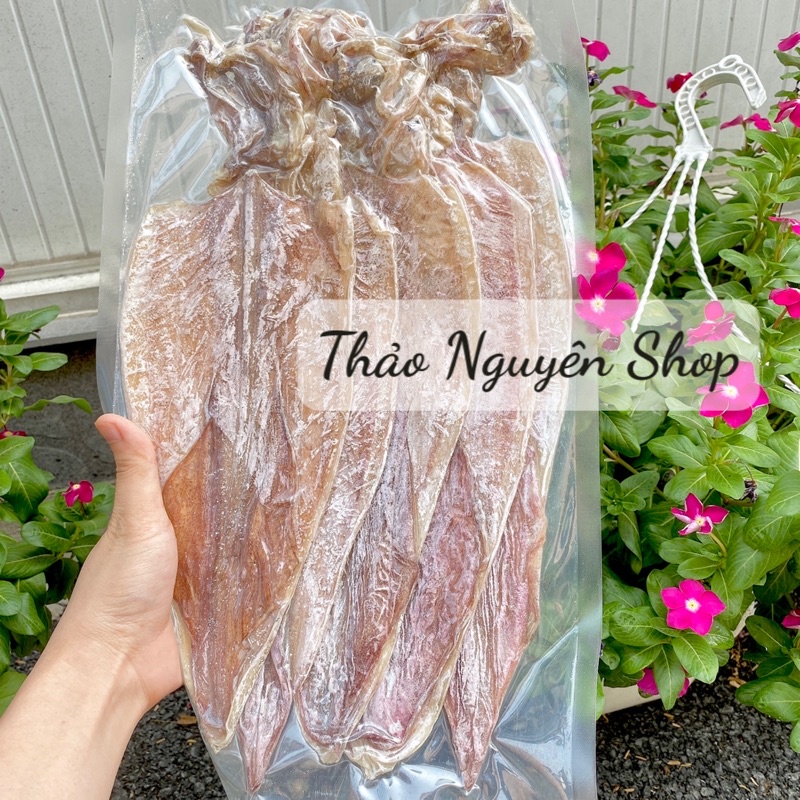 Khô mực câu size (12-14 con/kg). Đóng gói hút chân không 500gr/tui