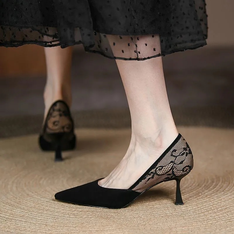 Giày Cao Gót Nữ Mũi Nhọn Màu Đen Phối Ren Thời Trang Quyến Rũ