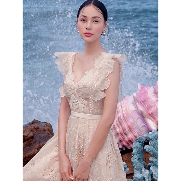 Đầm Ren Thêu Màu Nude