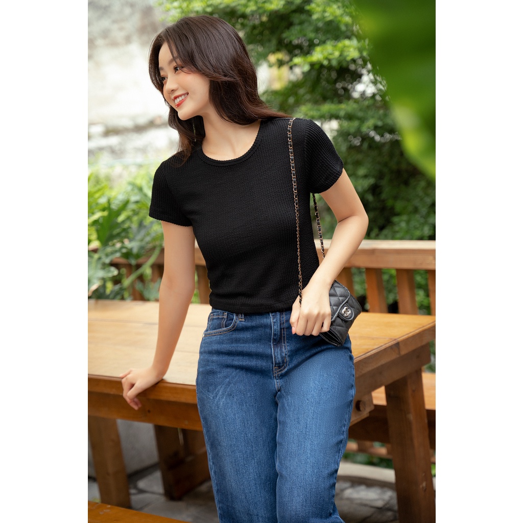Áo Thun Gân Nữ Ngắn Tay Ôm Cổ Tròn GILLEE Chất Co Giãn Tốt Dễ Phối Đồ FAT052