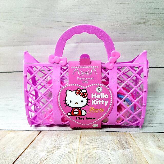 Túi trang điểm mèo hello kitty cho bé12 Món Điệu Đà Đáng Yêu Cho Bé Gái