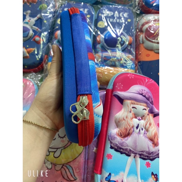 Hộp Bút Họa Tiết In Nổi 3D Sinh Động, Siêu Nhẹ, Dành Cho Bé