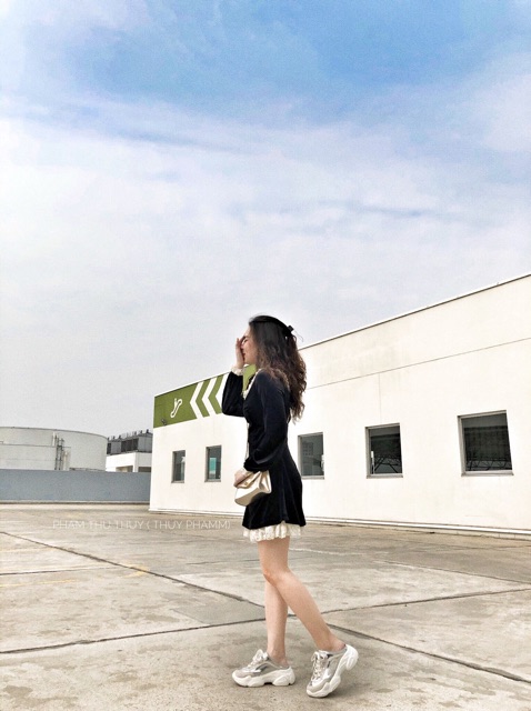 Váy nhung phối ren Quảng Châu