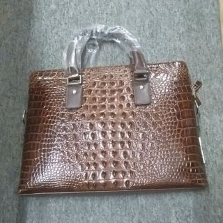 Táp đựng laptop da cá sấu hàng da thật rất đẹp