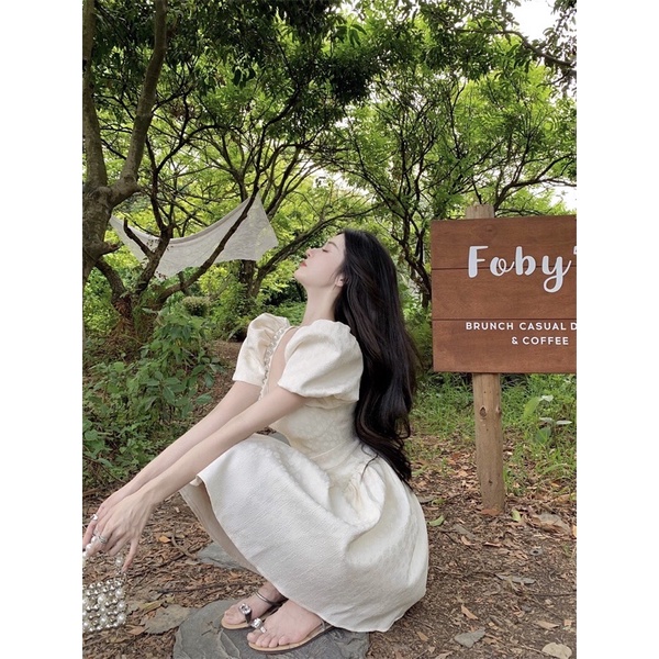 Đầm Váy Liền Ngắn Nữ Thiết Kế Dáng Xoè Công Chúa Đính Đá Ở Cổ Phong Cách Tiểu Thư Màu Trắng Hàng Quảng Châu Cao Cấp