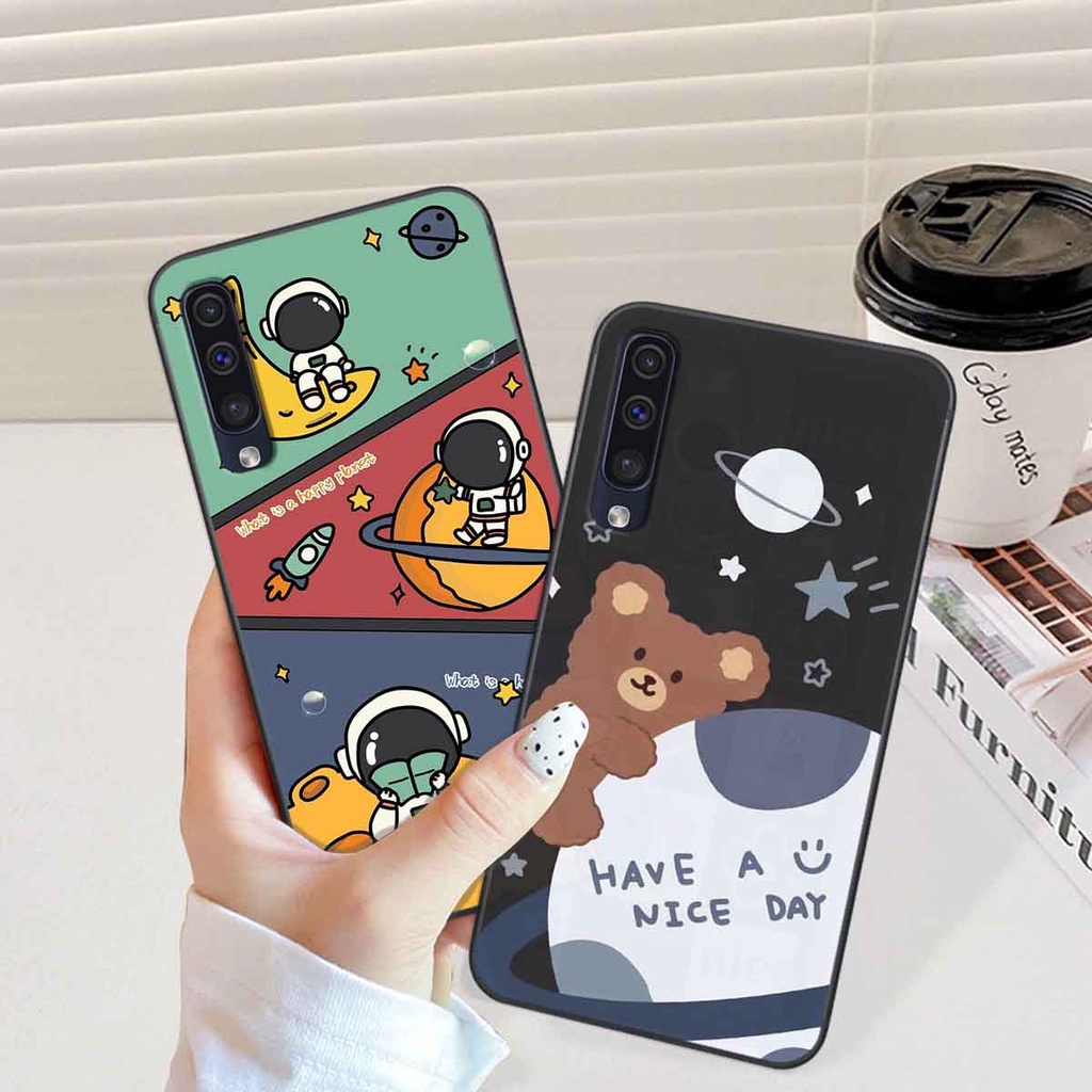 Ốp Samsung A30s / A50 / A50s / A70 in hình vũ trụ, phi hành gia bầu trời cute dễ thương