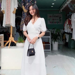 Đầm Dự Tiệc Midi Trắng Cổ V Kèm Dây Cột eo