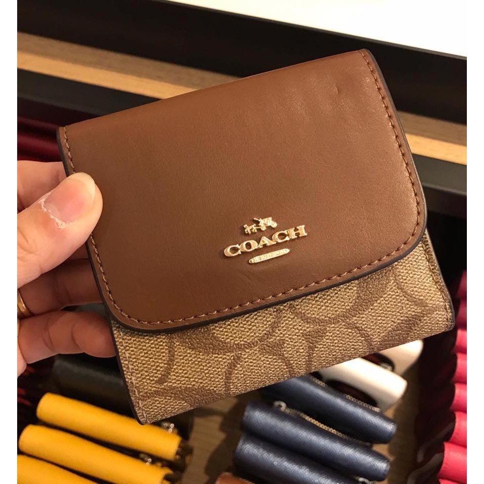 VÍ CẦM TAY COACH NỮ AUTH