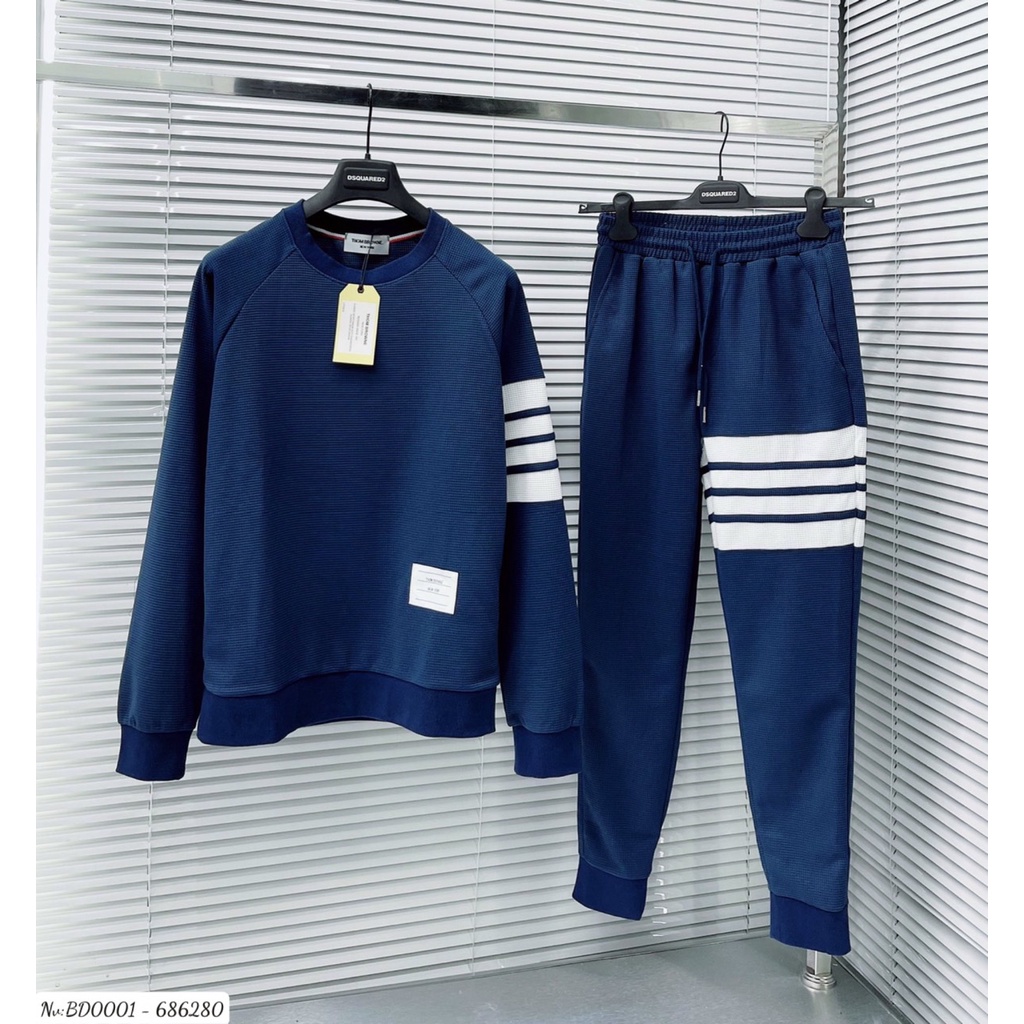 Bộ Thể Thao Nam Thom Kẻ Họa Tiết 4 Vạch Ngang Bắp Tay Và Bắp Đùi - Đồ Bộ Thu Đông Nam Nữ Thom Cao Cấp DT FASHION MENWEAR