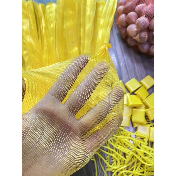 1kg Túi lưới nhựa màu vàng đủ size