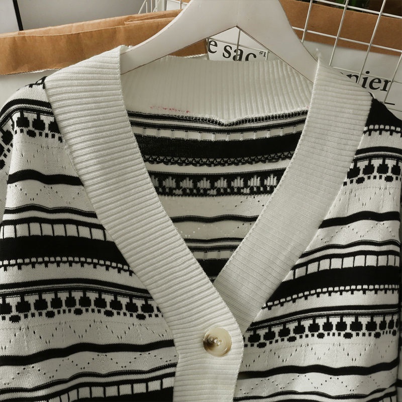 Áo Khoác Cardigan Dệt Kim Tay Dài Dáng Ngắn Họa Tiết Kẻ Sọc Thời Trang Mùa Thu Cho Nữ