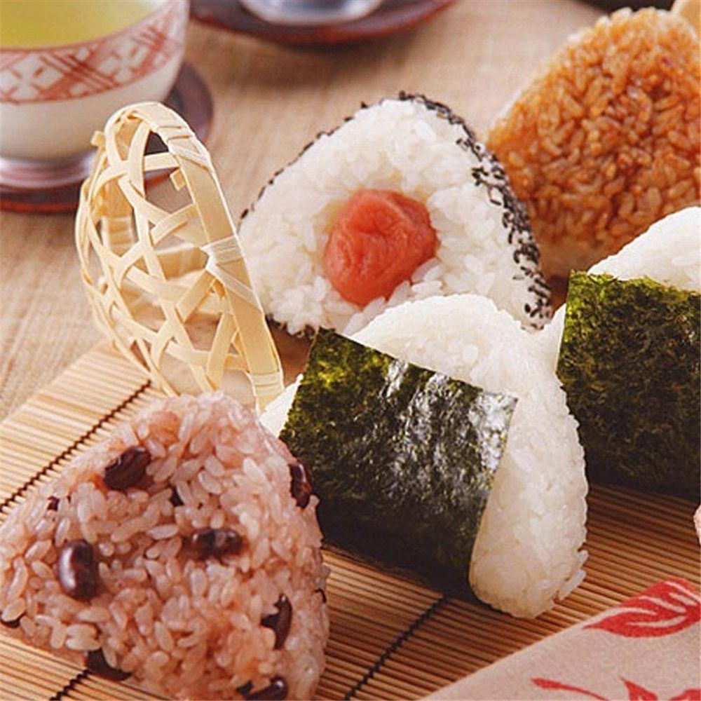 Set 4 khuôn tự làm cơm Sushi tiện dụng