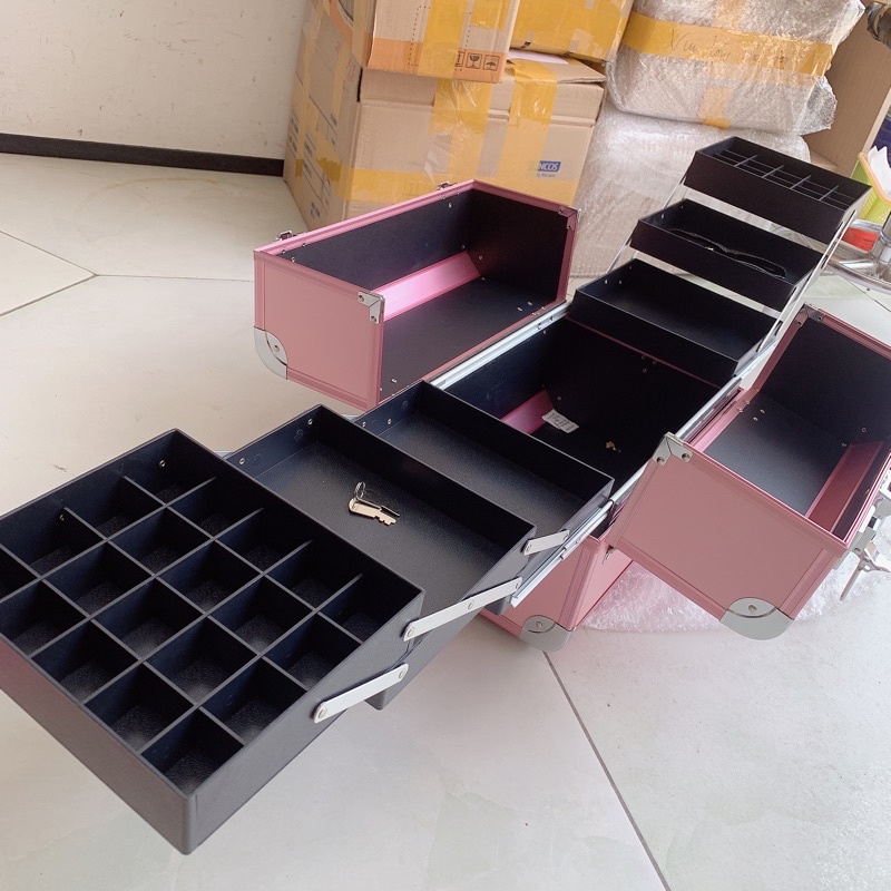 Cốp đựng đồ nail,mi,phun xăm 3 tầng có chìa khóa chất liệu meka