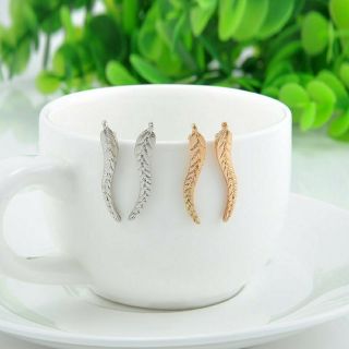Bông tai hình chiếc lá