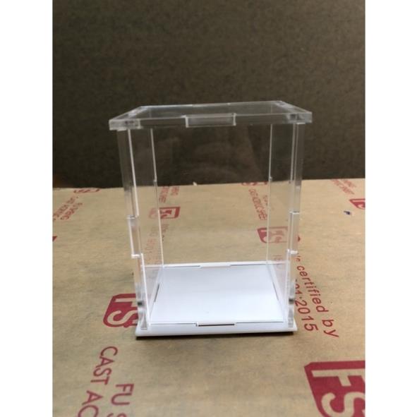 Hộp Mica trong suốt chống bụi. Hộp trưng bày sản phẩm