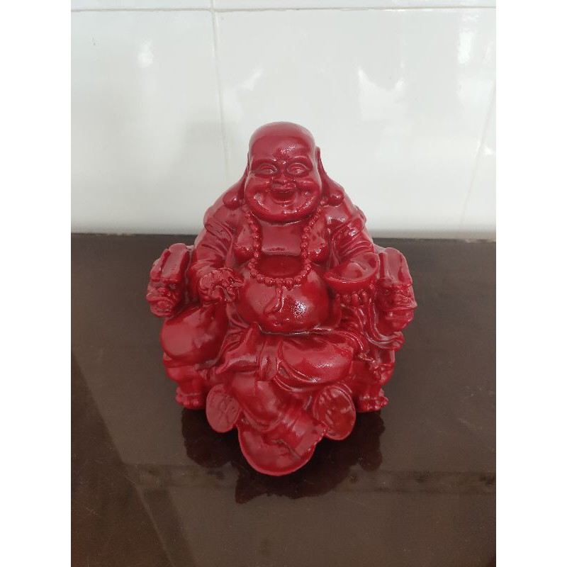 Tượng Phật Di Lặc màu đỏ