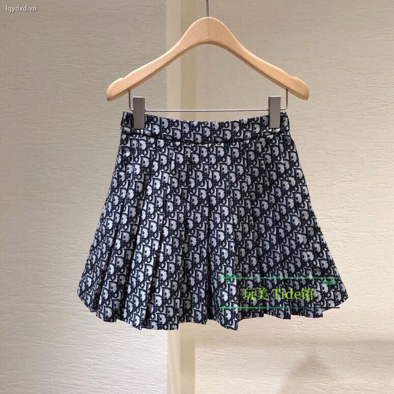 Chân váy chữ A lưng cao sành điệu cho nữ