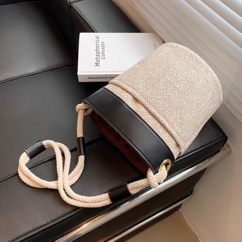 Túi hộp tròn dáng thùng nước siêu hot có kèm túi rút dây bên trong cao cấp mẫu mới ♥️