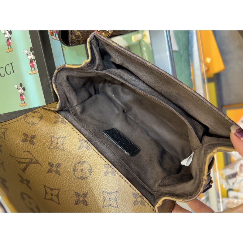 Túi xách tay đeo chéo metis