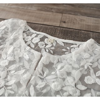 Đầm ren trắng thêu 320