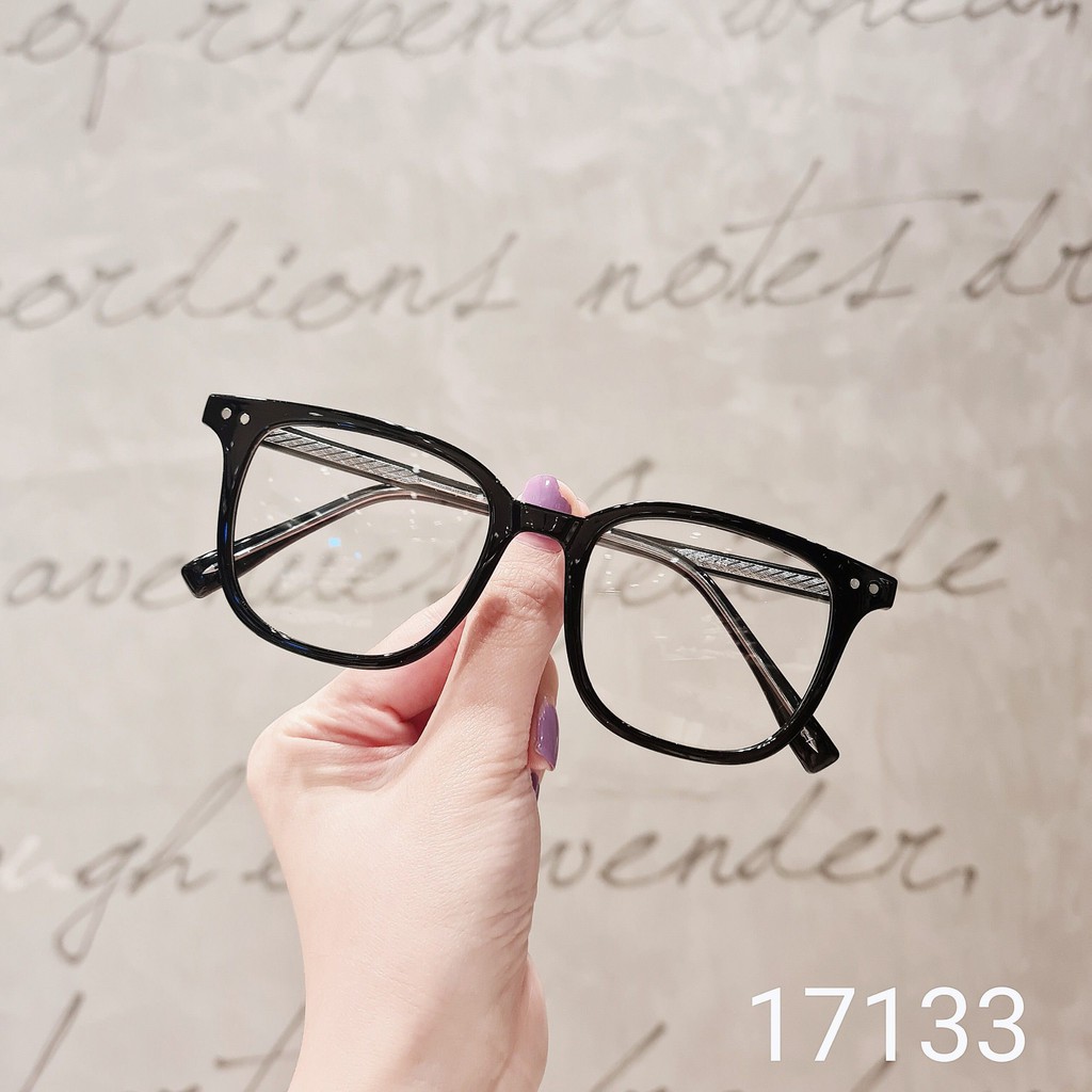 Gọng kính vuông nam nữ LILYEYEWEAR chất liệu nhựa cứng cáp phù hợp nhiều khuôn mặt 17133 | BigBuy360 - bigbuy360.vn