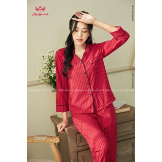 Bộ Pyjama Kẻ Đỏ Châu Âu