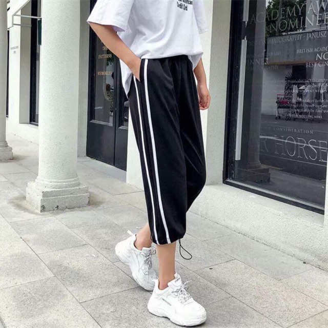 Quần thể thao
