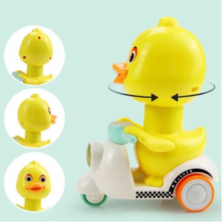 Vịt chạy xe vespa