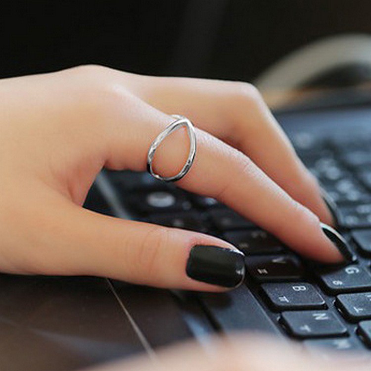 Nhẫn chữ X dành cho nữ