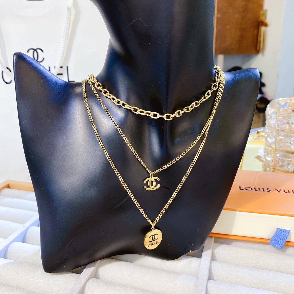 Dây chuyền nữ titan vàng 3 tầng giá rẻ không hoen rỉ cực kì sang trọng và cá tính - ms0115