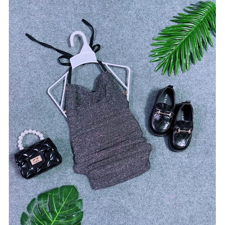 Đầm Body Nhũ Kim Tuyến Sang Trọng Hở Lưnh Xích Chéo Cho Bé