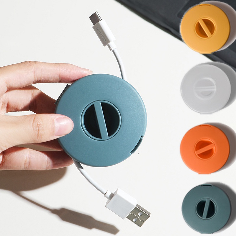 Giá Đỡ Dây Cáp Sạc USB Hình Tròn Có Thể Xoay Được