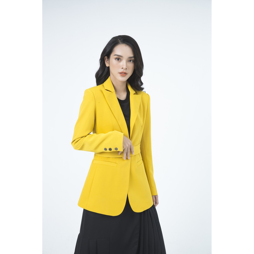 [NHẬP WABRTL5 GIẢM 10% TỐI ĐA 50K ĐH 250K ]Áo Vest Nữ cổ 2 ve IVY moda MS 67M4953